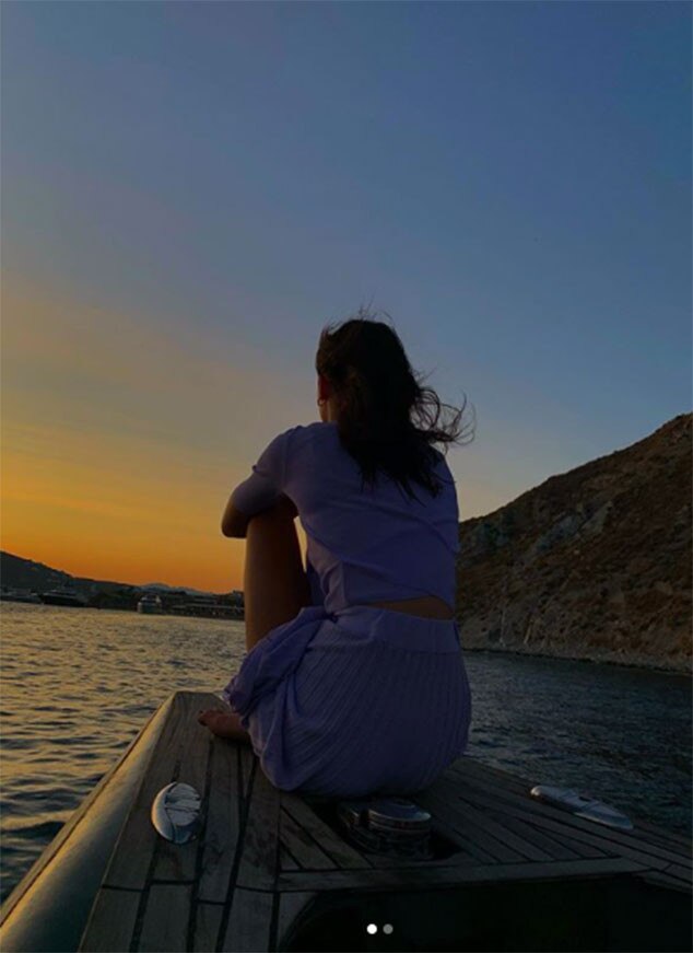 What a View from Kendall Jenner's Grecian Getaway | E! News