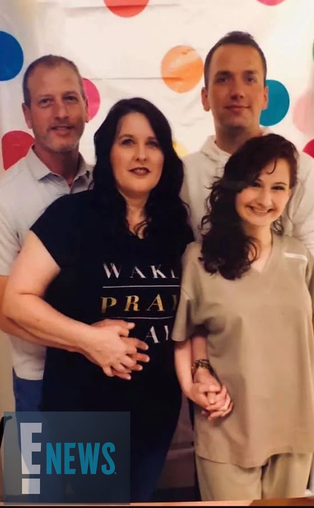 See The First Photos Of Gypsy Rose Blanchard With Her Fiance E Online