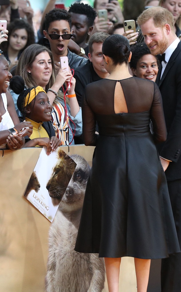 Prince Harry, Meghan Markle, Duchess of Sussex, Fans, The Lion King London Premiere