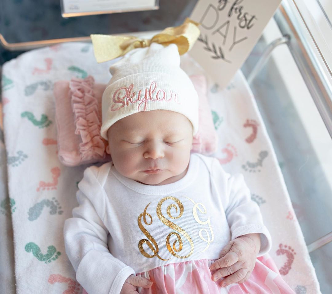 Gretchen Rossi Reveals First Photos Of Baby Skylar A Week After