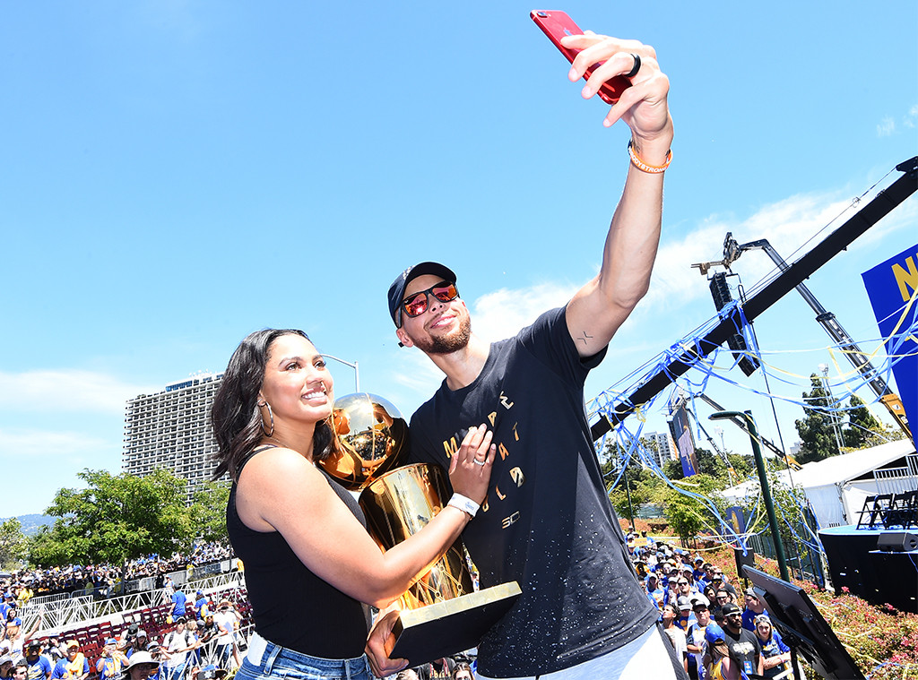 stephen curry ayesha curry parade｜TikTok Search
