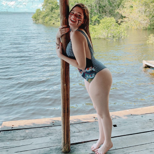 Ex-BBB Ana Clara responde críticas sobre seu corpo - E! Online Brasil