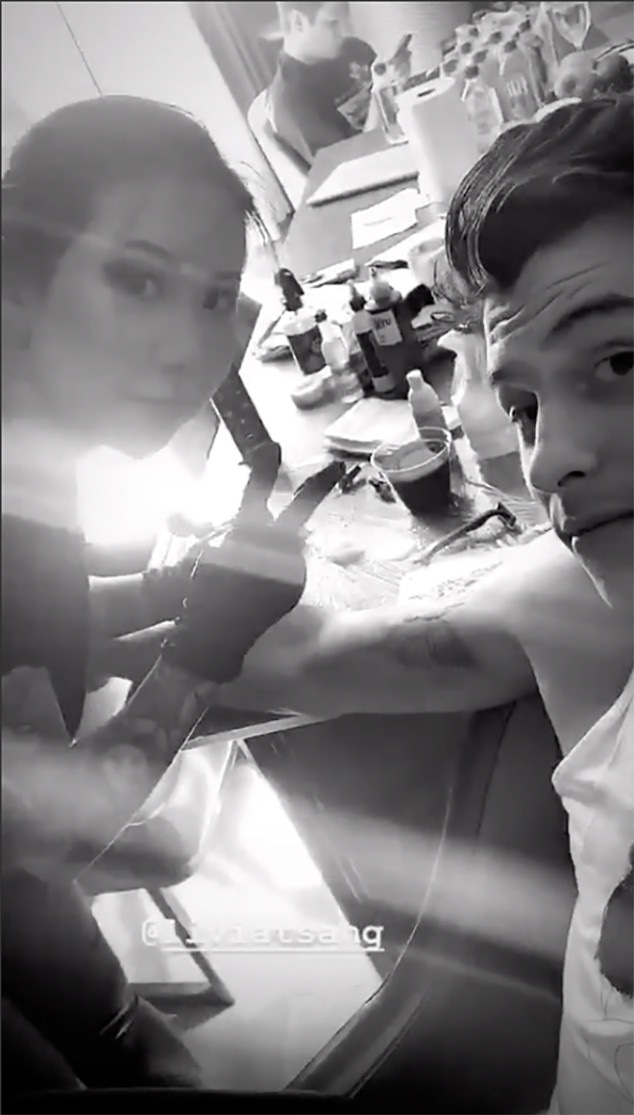 You'll Never Believe How Shawn Mendes Got His New Arm Tattoo - E! Online