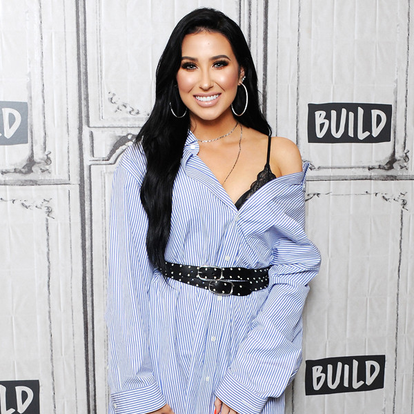 Jaclyn Hill Released a  Video Addressing Reports of Hair Found in  Her Lipstick