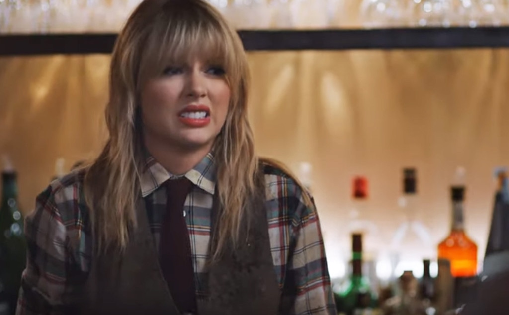 Taylor Swift, Commercial