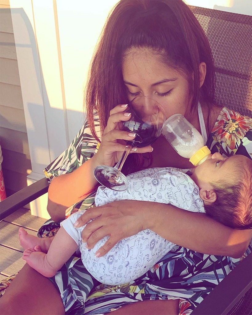 Snooki, Son, Angelo, Breastfeeding, Wine, Instagram