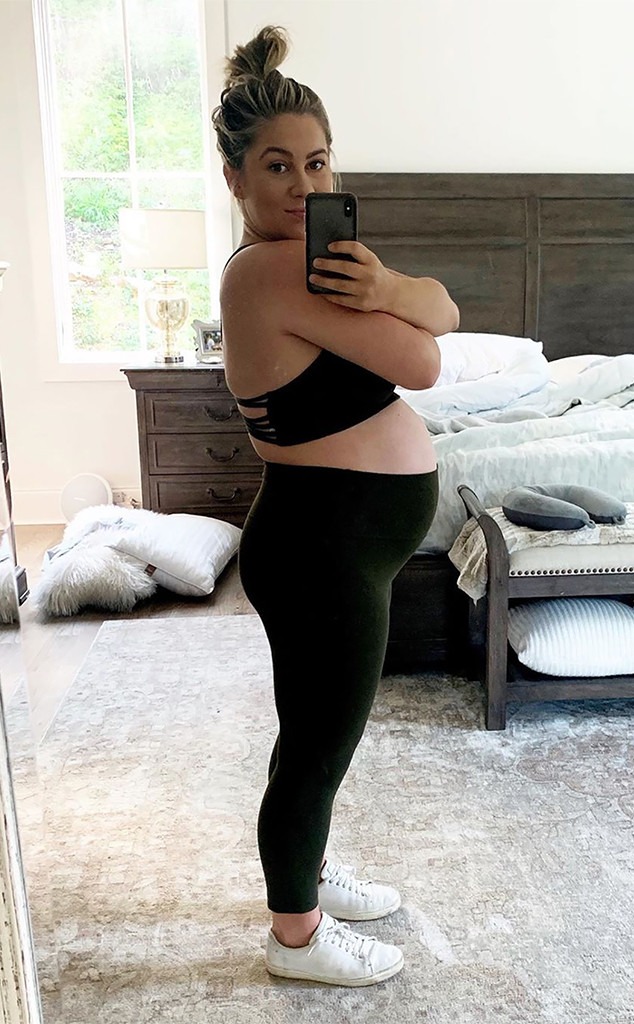Shawn Johnson, Pregnant, Instagram
