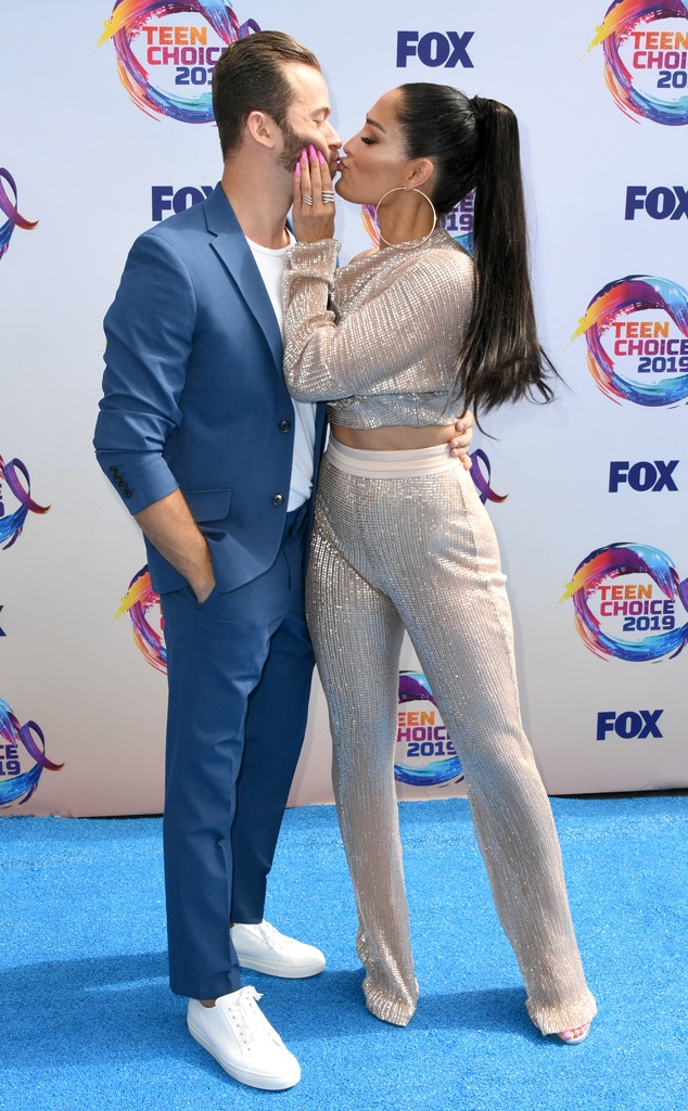 Artem Chigvintsev, Nikki Bella, 2019 Teen Choice Awards