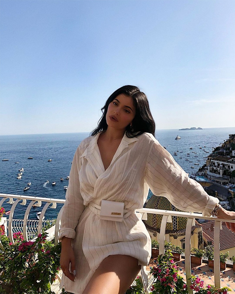 Strike A Pose From Kylie Jenners 22nd Birthday Vacation In Europe E 