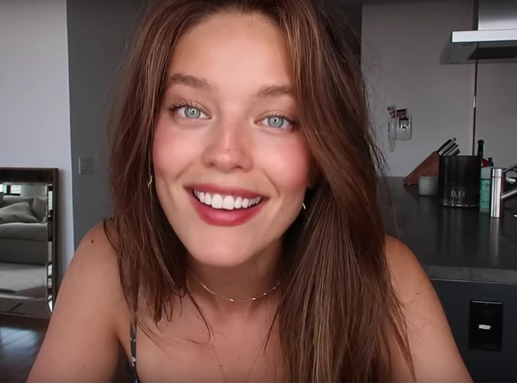 Model's Story of Fluctuating From 00-10 Inspires Body Positivity - E! Online