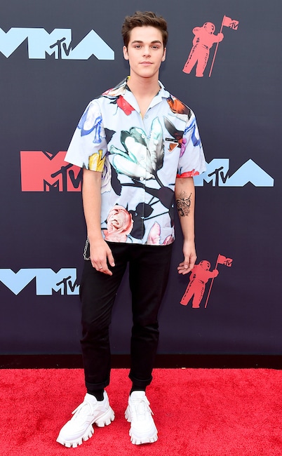 AJ Mitchell, MTV Video Music Awards, MTV VMA's, Red Carpet Fashion