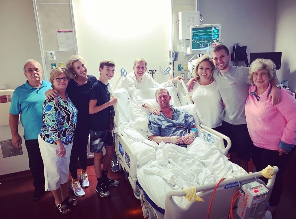 Todd Chrisley Shares First Photo With Wife Julie Since Indictment E Online Todd Chrisley Shares First Photo With Wife Julie Since Indictment E Online