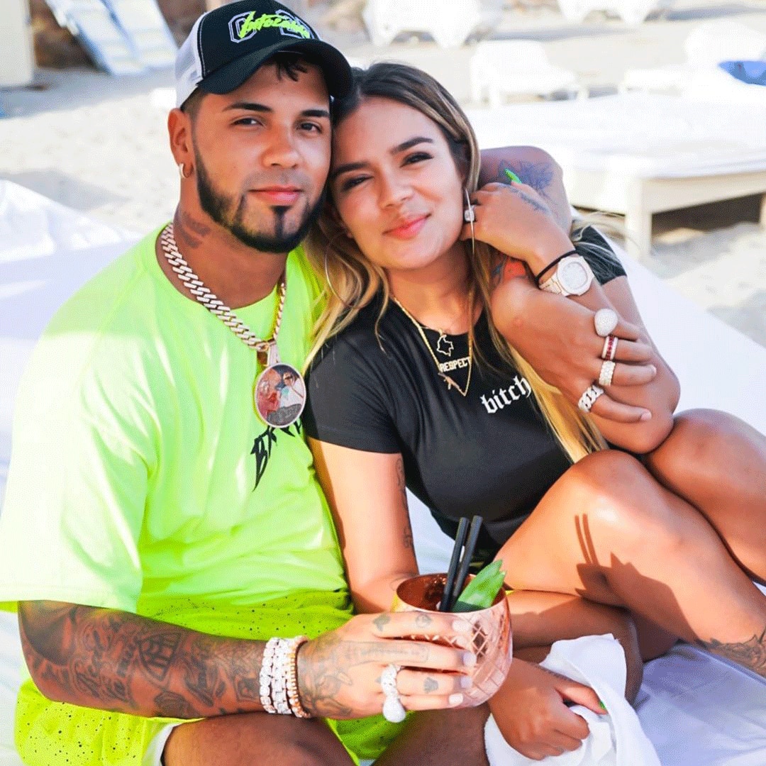 Karol G Reunited with Anuel AA on Stage Only despite the Singer  Immortalizing Her Face on His Back