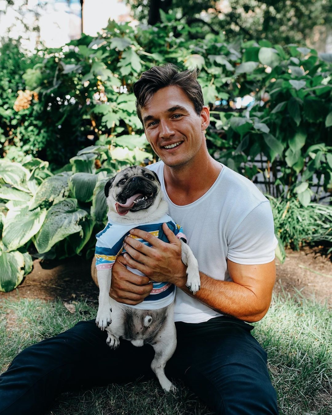 20+ Celebrity Animal Lovers Who Prove National Pet Day Never Ends - E!  Online
