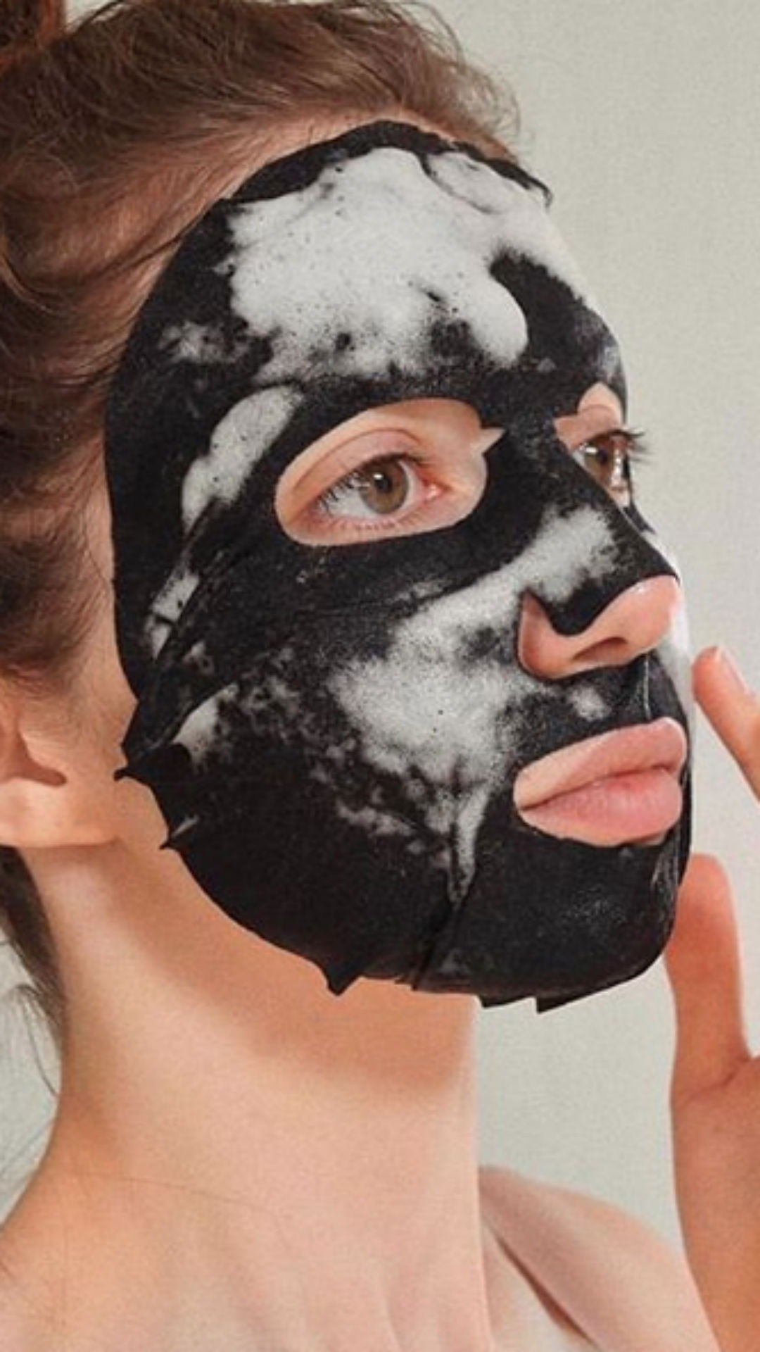 Máscara Facial, Instagram