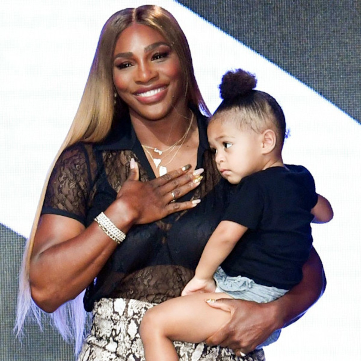 Serena Williams Signs Daughter Up For Tennis Lessons See The Cute Pic E Online Serena Williams Signs Daughter Up For Tennis Lessons See The Cute Pic E Online