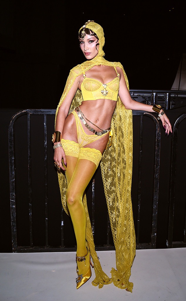See All Of The Fierce Pics From Rihanna S Savage X Fenty Show E Online See All Of The Fierce Pics From Rihanna S Savage X Fenty Show E Online