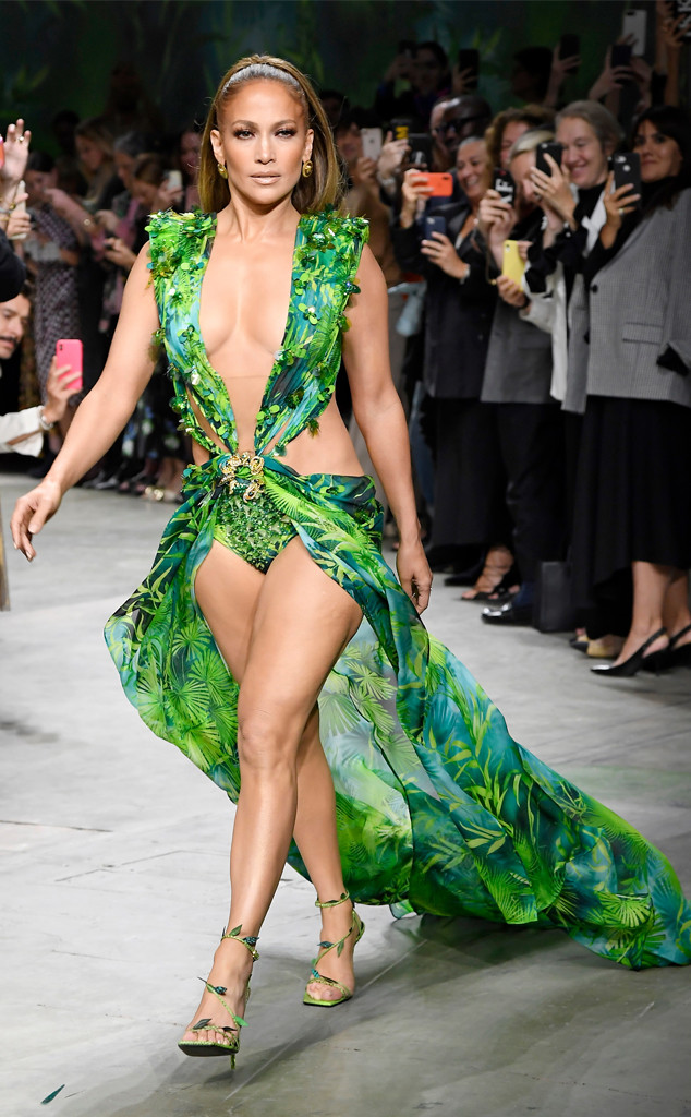 Jennifer Lopez, 2019 Milan Fashion Week, Versace dress