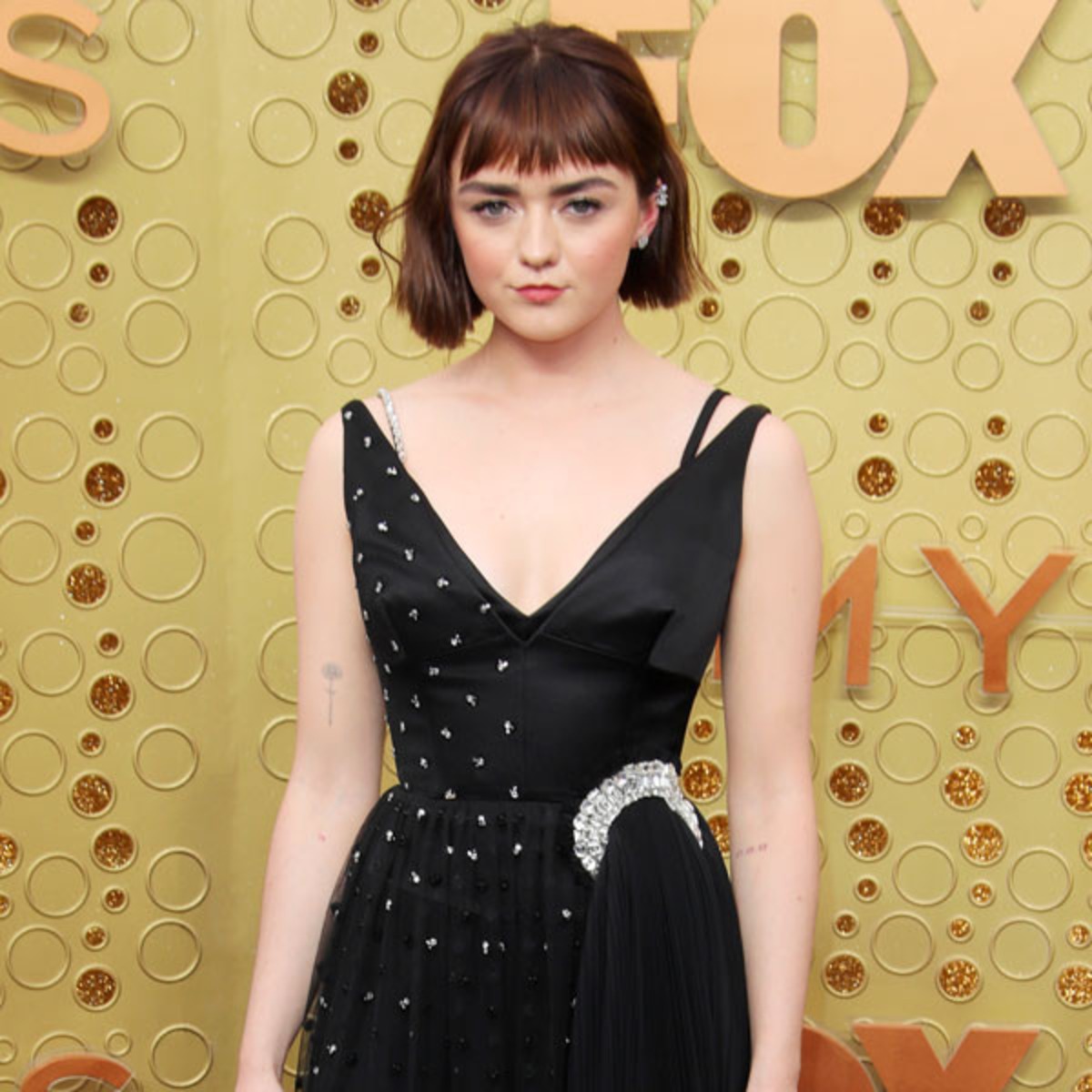 Game Of Thrones Maisie Williams Debuts Blonde Mullet Haircut E Online Uk