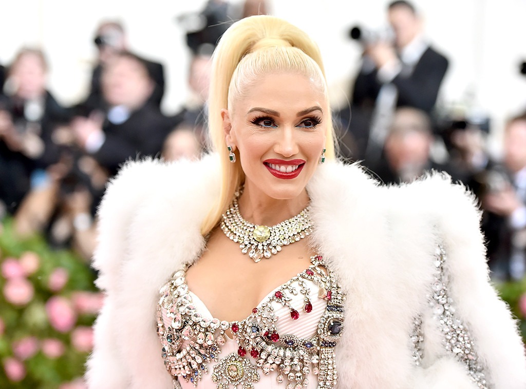 Gwen Stefani Is So Obsessed With Blake Shelton She Went Back And Did