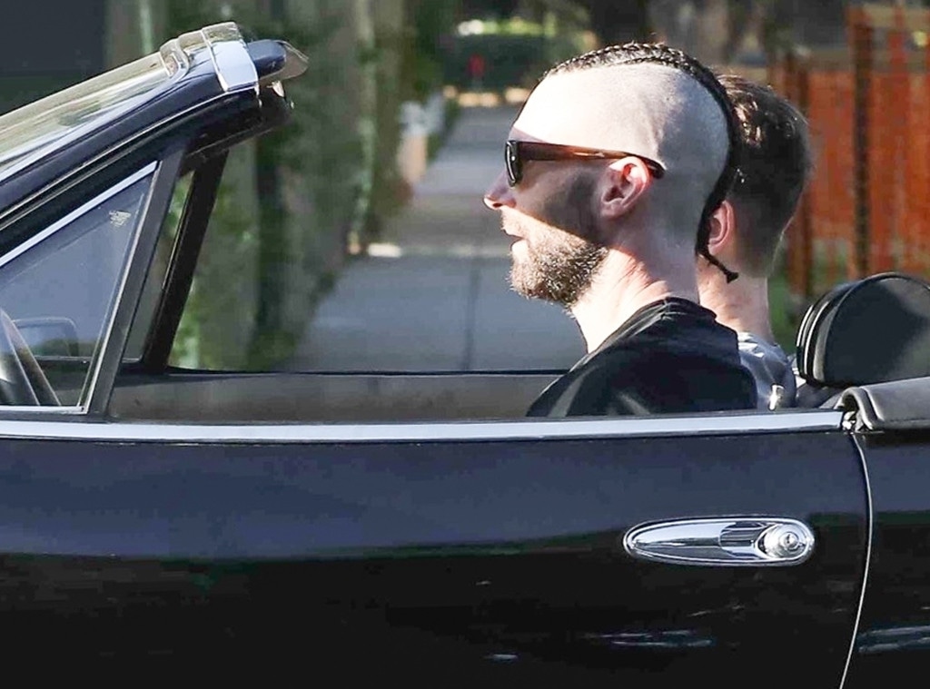 Adam Levine, Hair