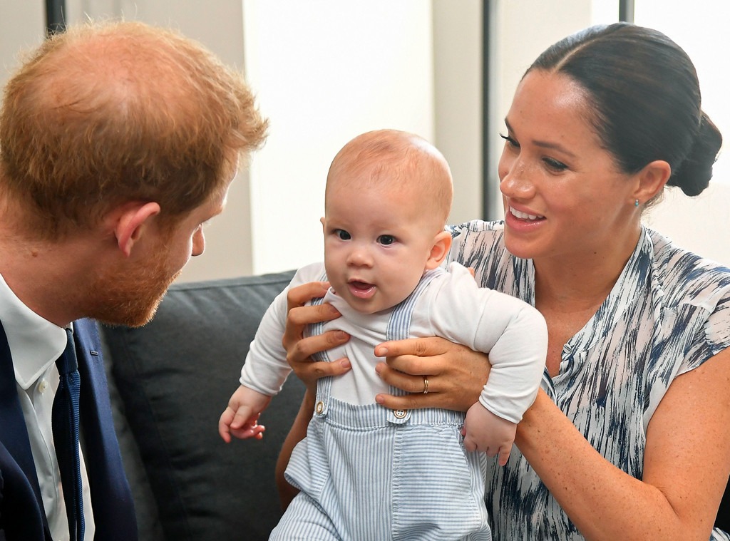 How the Royal Family Holiday Cards Have Changed Throughout ...