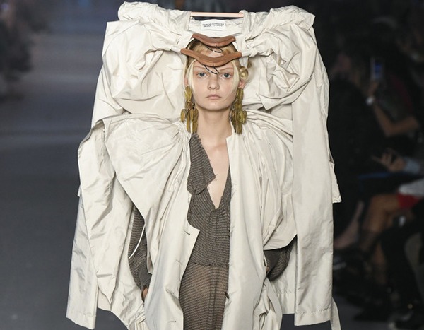Vivienne Westwood from Best Fashion Looks at Spring 2020 Fashion Week ...