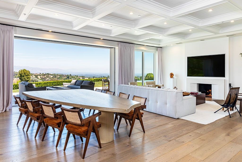 Uncover 87+ Beautiful scott disick living room With Many New Styles