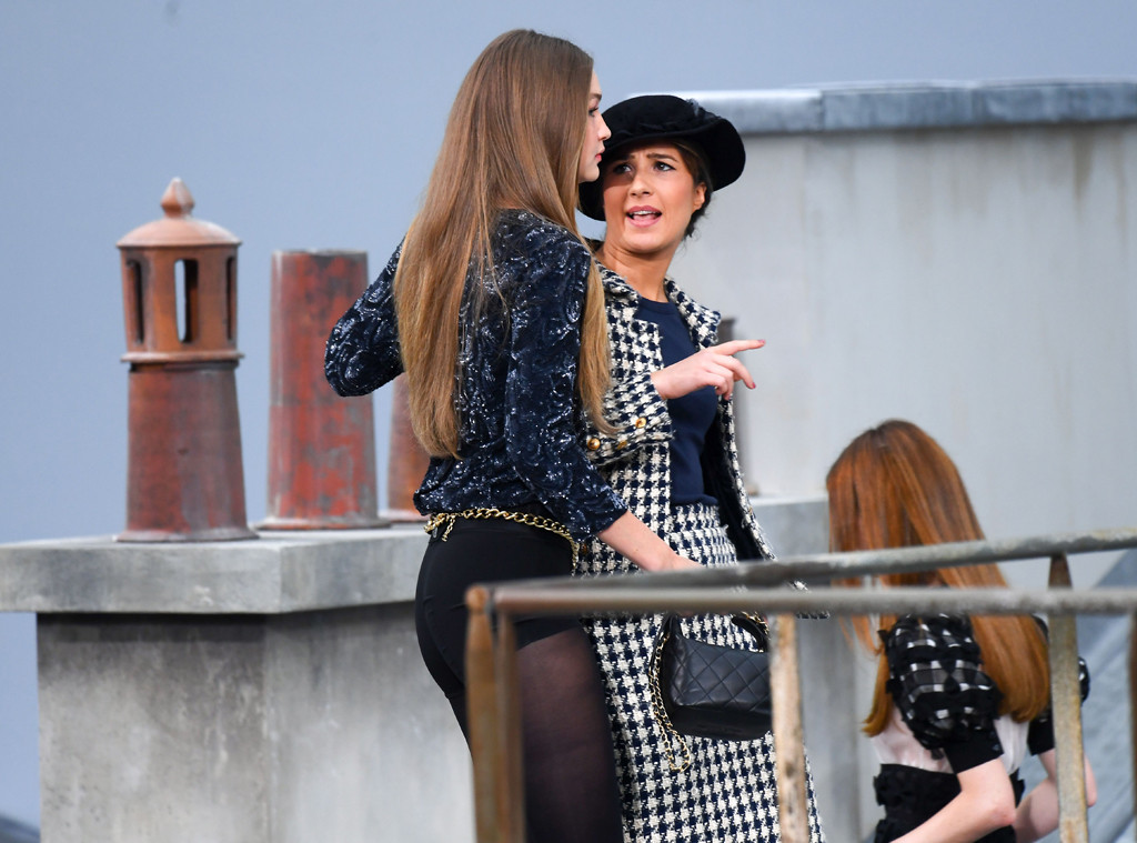 Anna Wintour Attending Louis Vuitton Ss Editorial Stock Photo