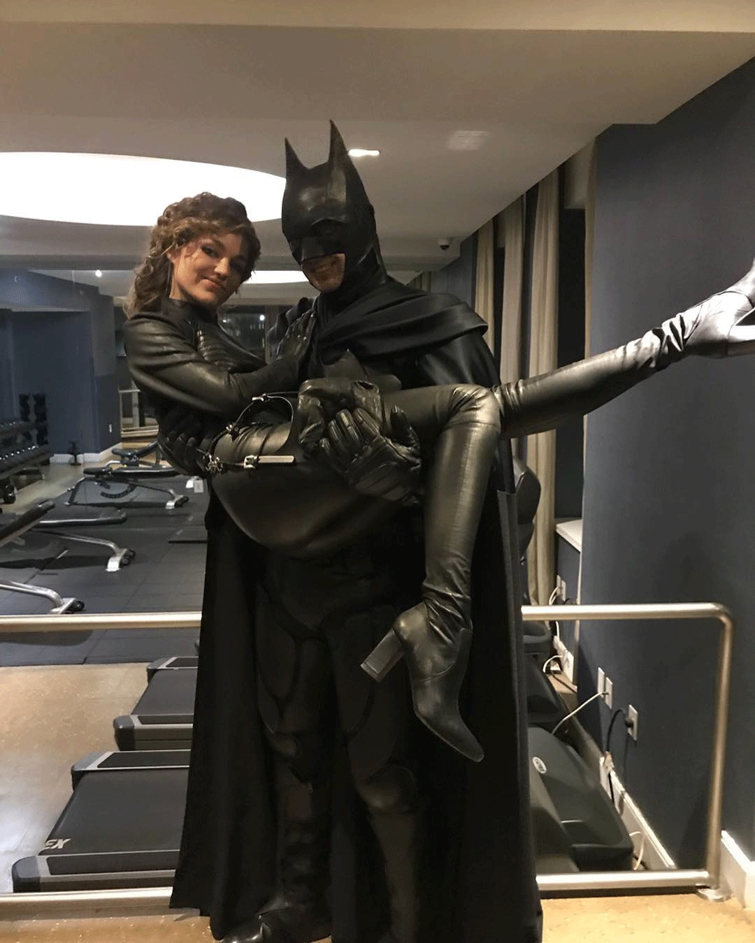 Zoe Kravitz To Star As Catwoman In Upcoming Batman Film E Online Zoe Kravitz To Star As Catwoman In Upcoming Batman Film E Online