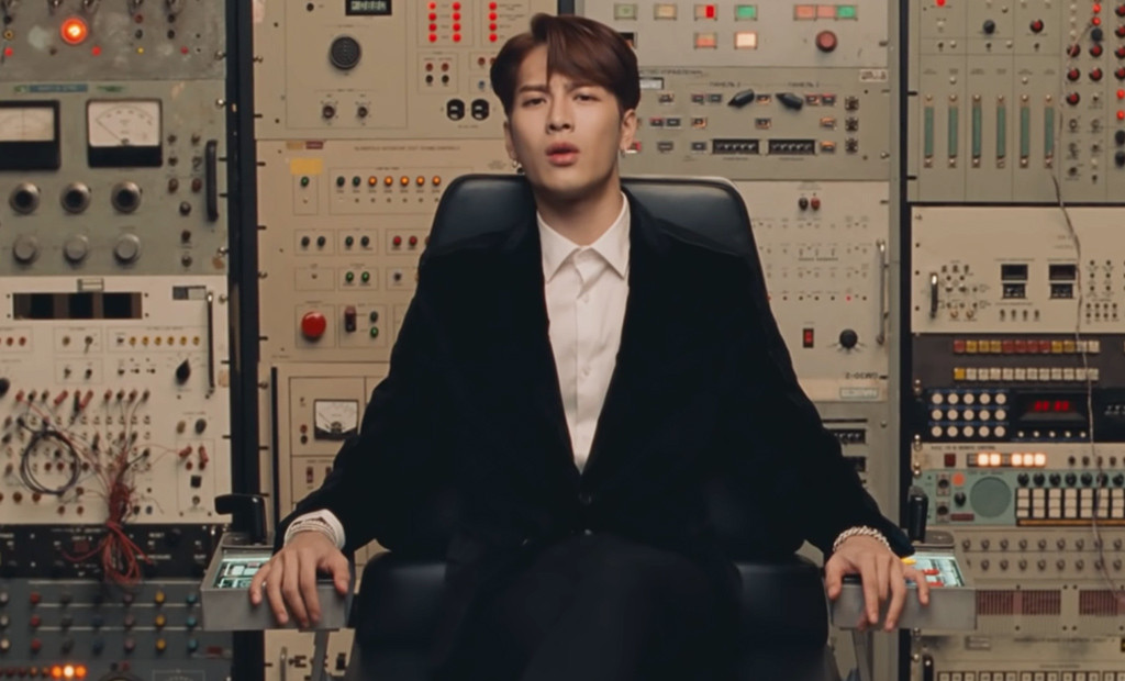 Jackson Wang, GOT7, Joji, 88rising, Walking