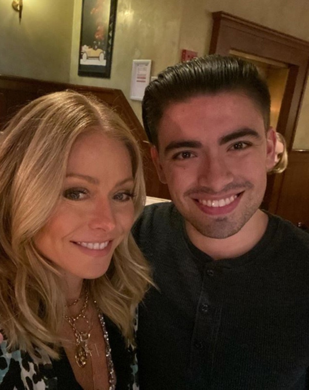 Kelly Ripa, Michael Consuelos