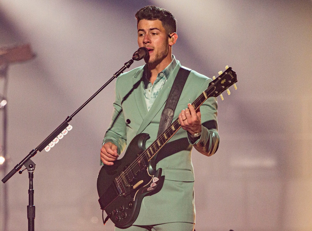 Nick Jonas, Performance, Concert