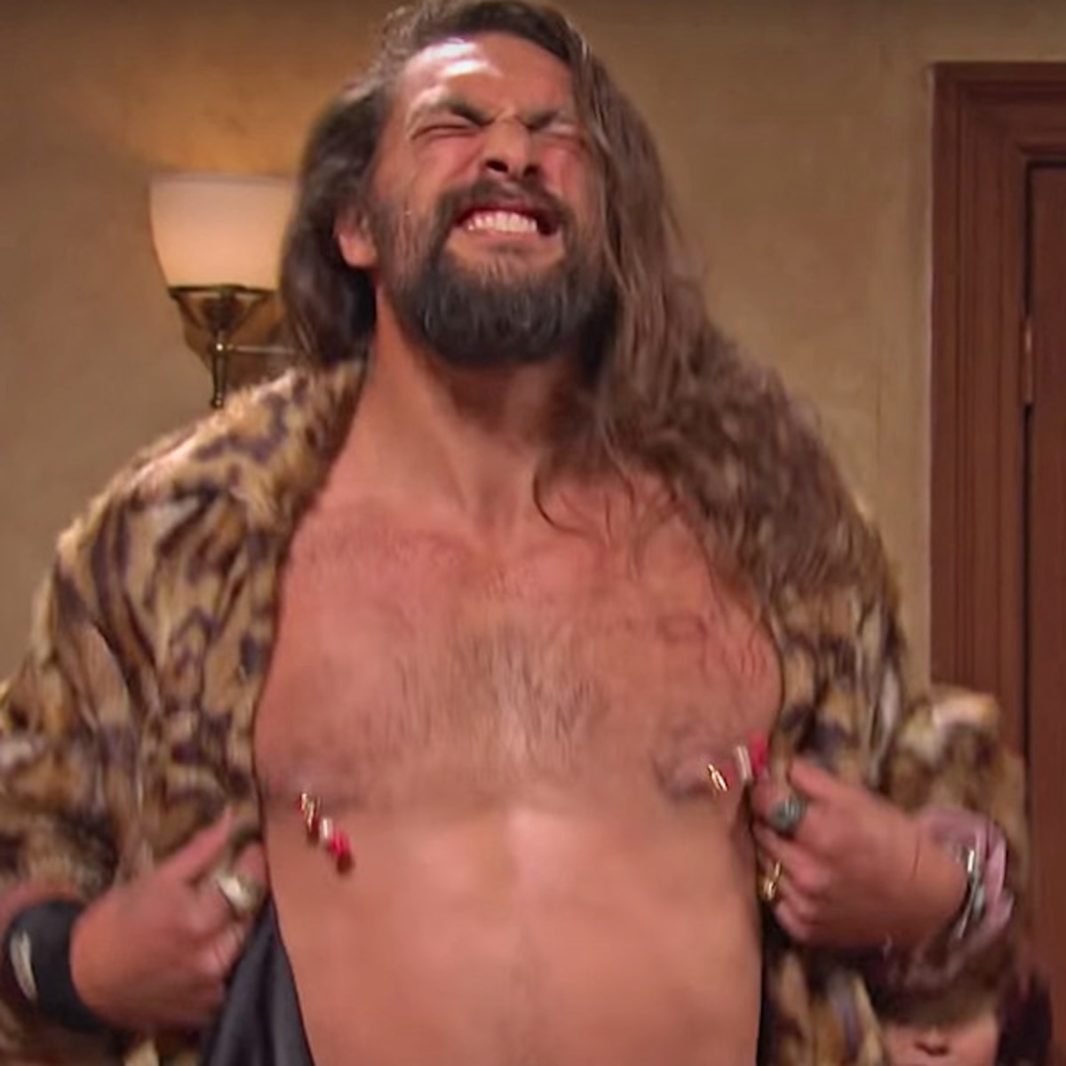 Jason Momoa Makes SNL Cameo With Hilarious Nipple Piercings - E! Online