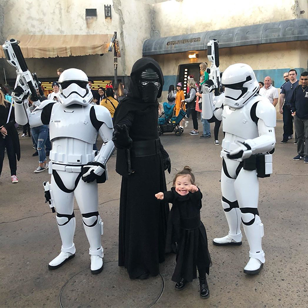 Indie Galvan, Kylo Ren, Disneyland, Instagram