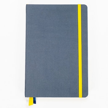 E-Comm: Carly Pearce, Valentine's Day Gift Guide