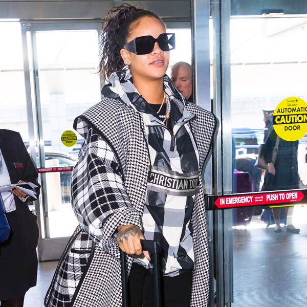 Rihanna's Fashion — Arriving at JFK airport