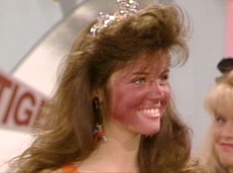 Kelly Kapowski, Saved by the Bell, Tiffani Thiessen