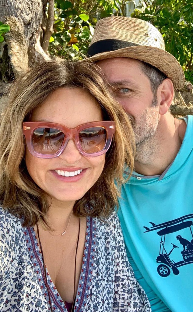 Mariska Hargitay prova que o casamento de Peter Hermann é um caso de amor verdadeiro