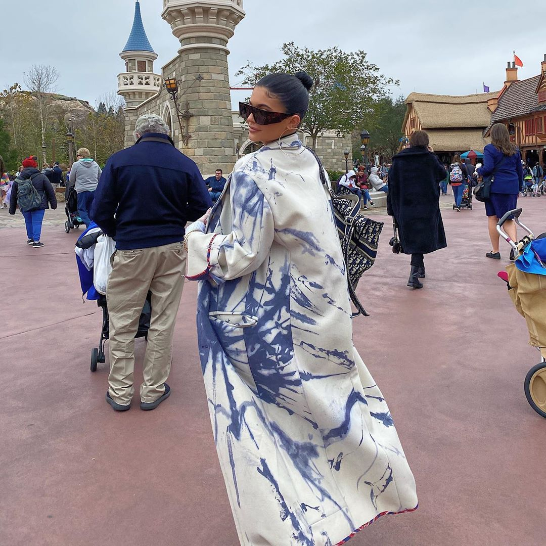 Kylie Jenner Travis Scott Reunite For Stormi S B Day At Disney World E Online