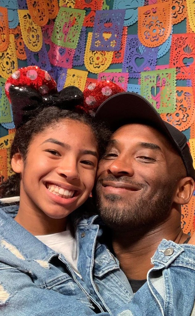 Kobe Bryant e sua filha Gianna são homenageados com a estátua de "Girl Dad" em movimento