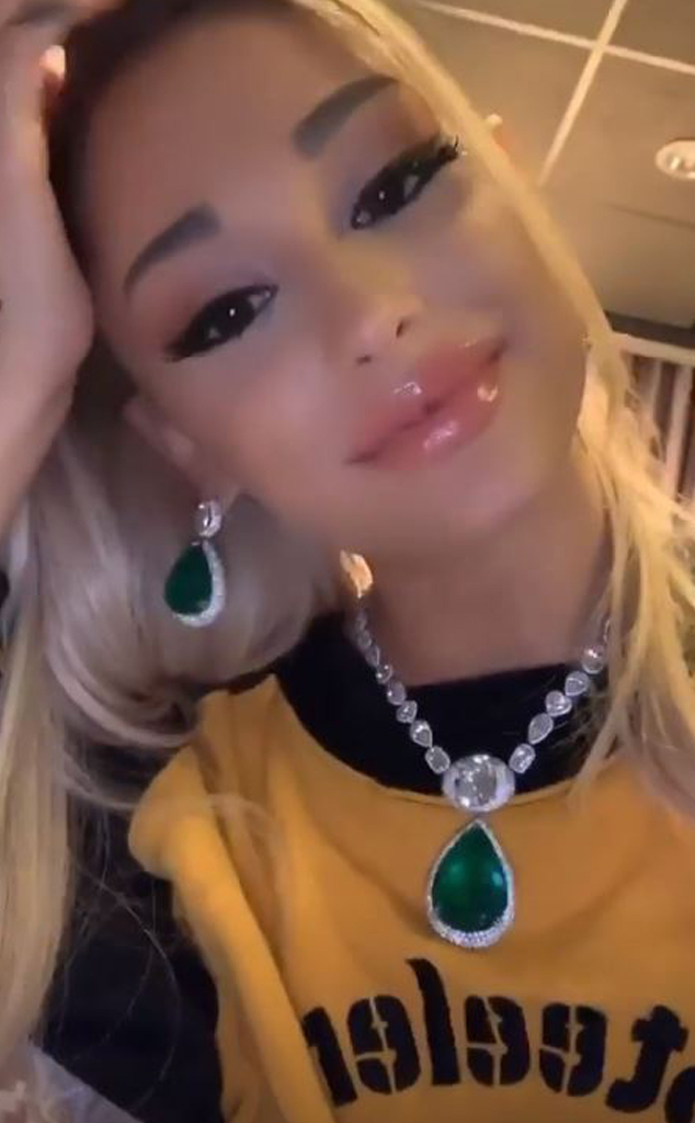 How Ariana Grande Paid Tribute to Mac Miller After the ...