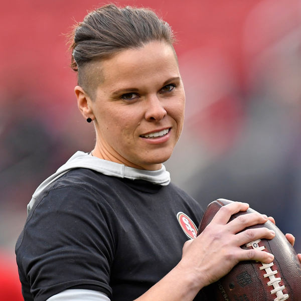 Meet Katie Sowers, the First Woman to Coach in a Super Bowl - E! Online