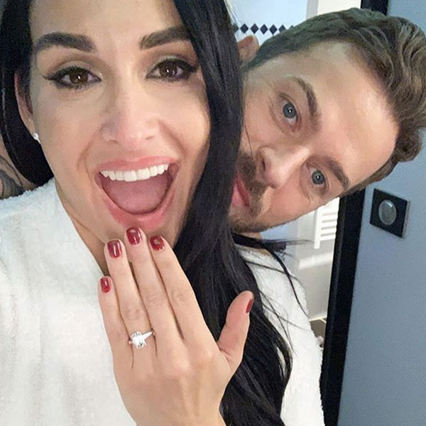 Nikki Bella Reveals Why She Isnt Wearing Her Engagement Ring E Online
