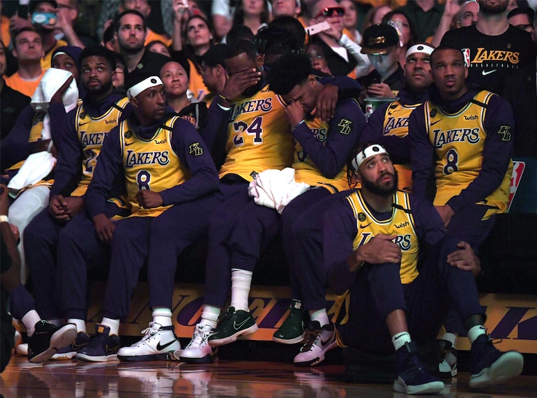 Lebron James, Kobe Bryant Tribute, Lakers, Trailerblazers