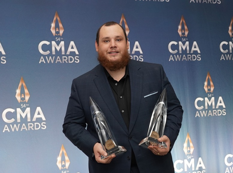 Luke Combs, CMA Awards 2020, Candids
