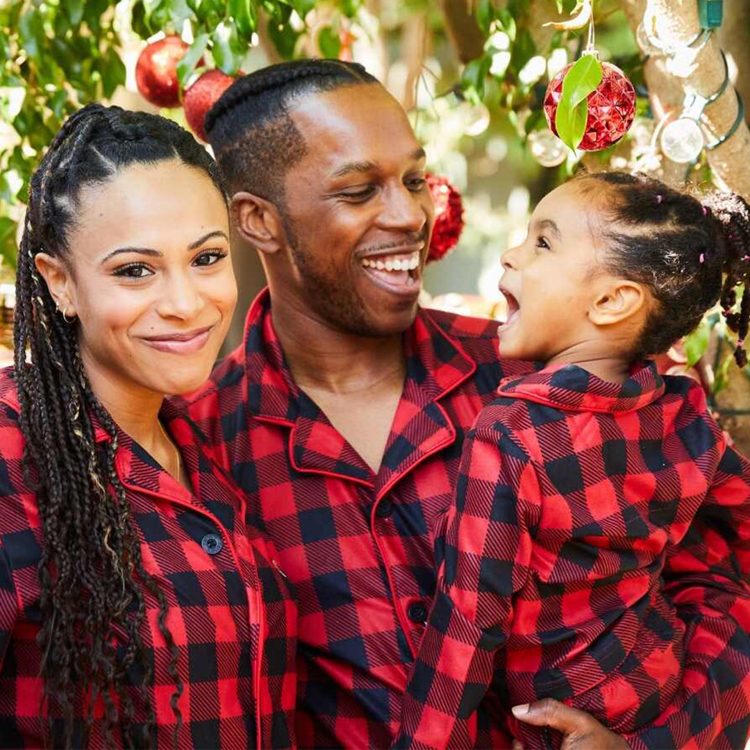 Leslie Odom Jr. Reveals His Family's Must-Have Holiday Outfits