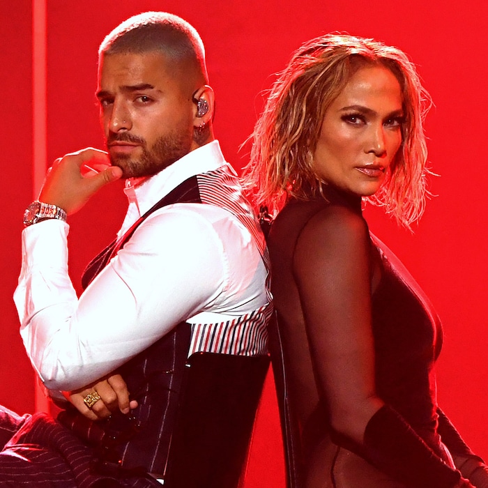 Jennifer Lopez S Amas Performance Spurs Beyonce Comparisons E Online
