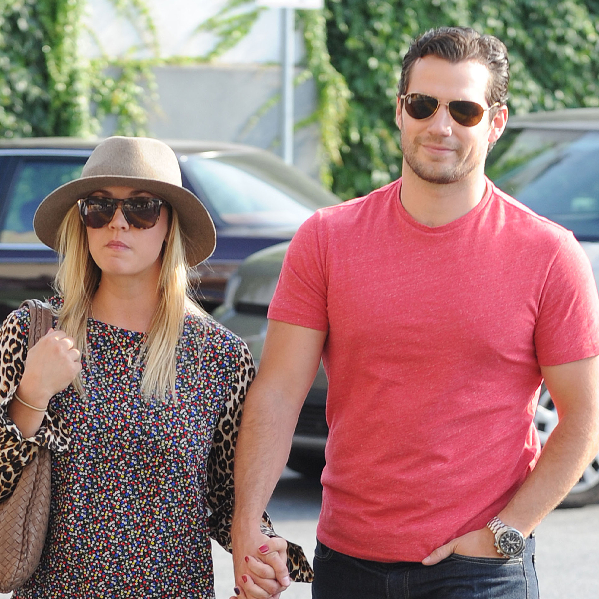 Kaley Cuoco and Henry Cavill Are Dating