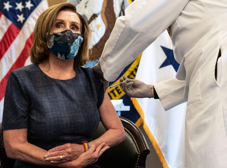 Nancy Pelosi, Covid-19 vaccination